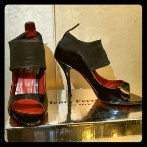 Henry Ferrera 7.5 Black Pumps
